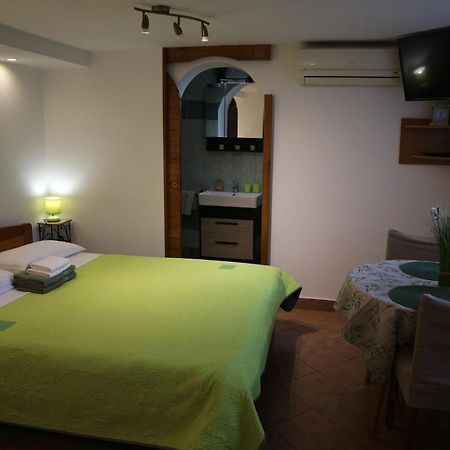 Apartments Komel Opatija Luaran gambar