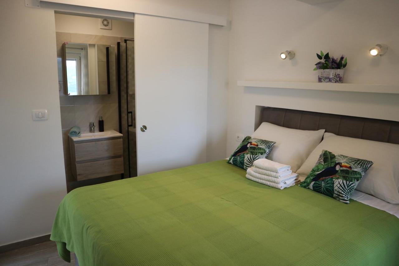Apartments Komel Opatija Luaran gambar