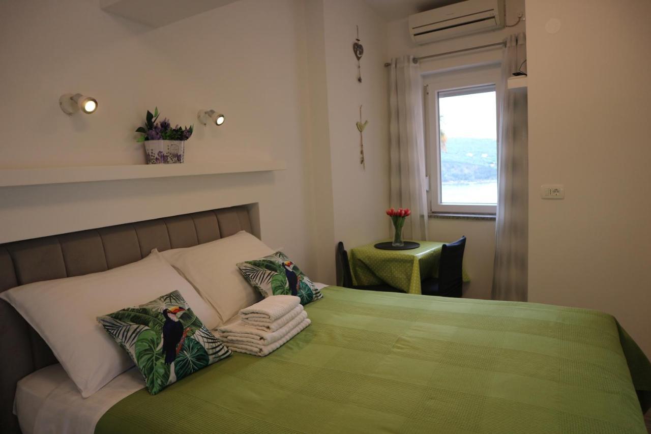 Apartments Komel Opatija Luaran gambar