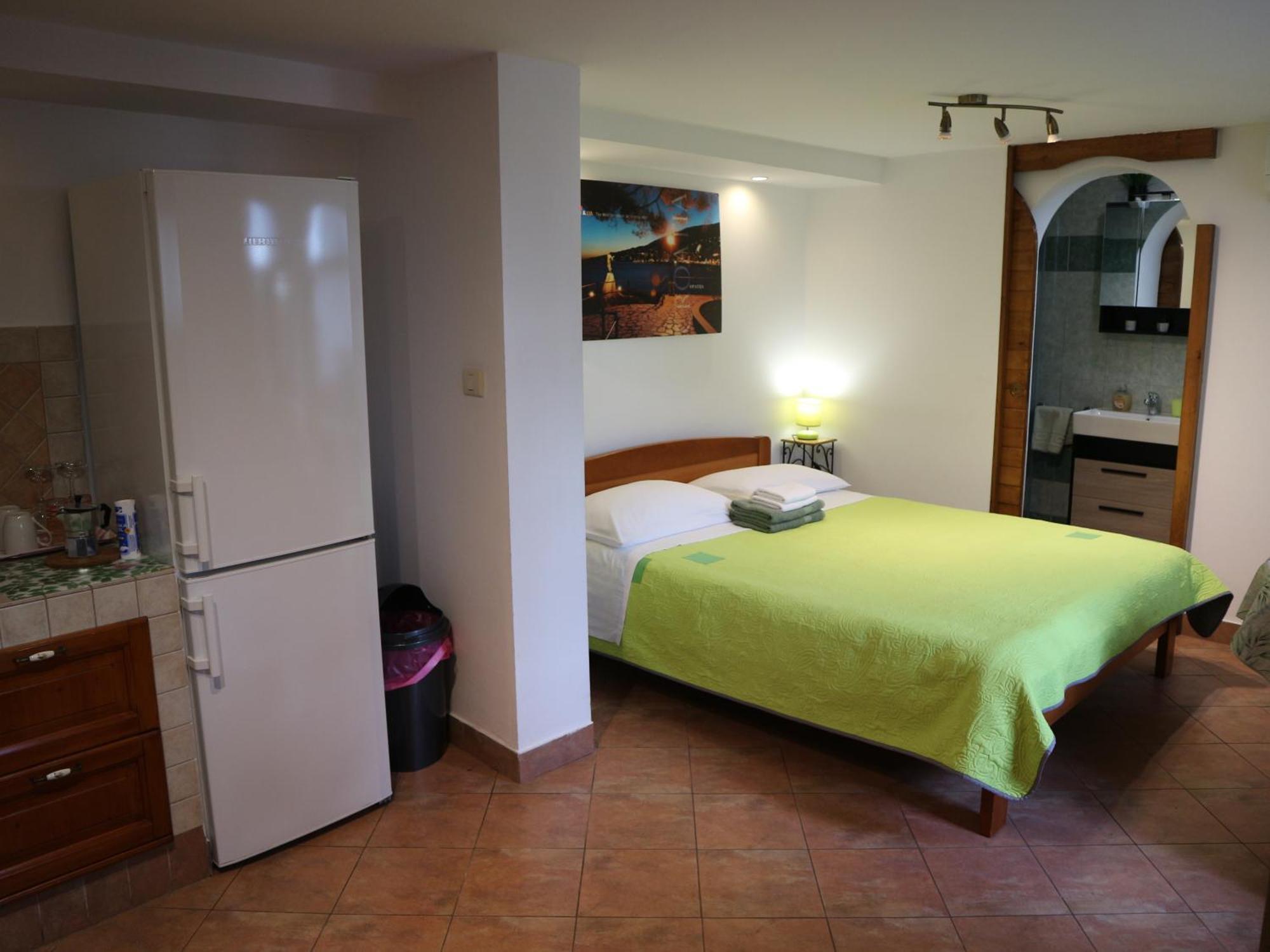 Apartments Komel Opatija Luaran gambar