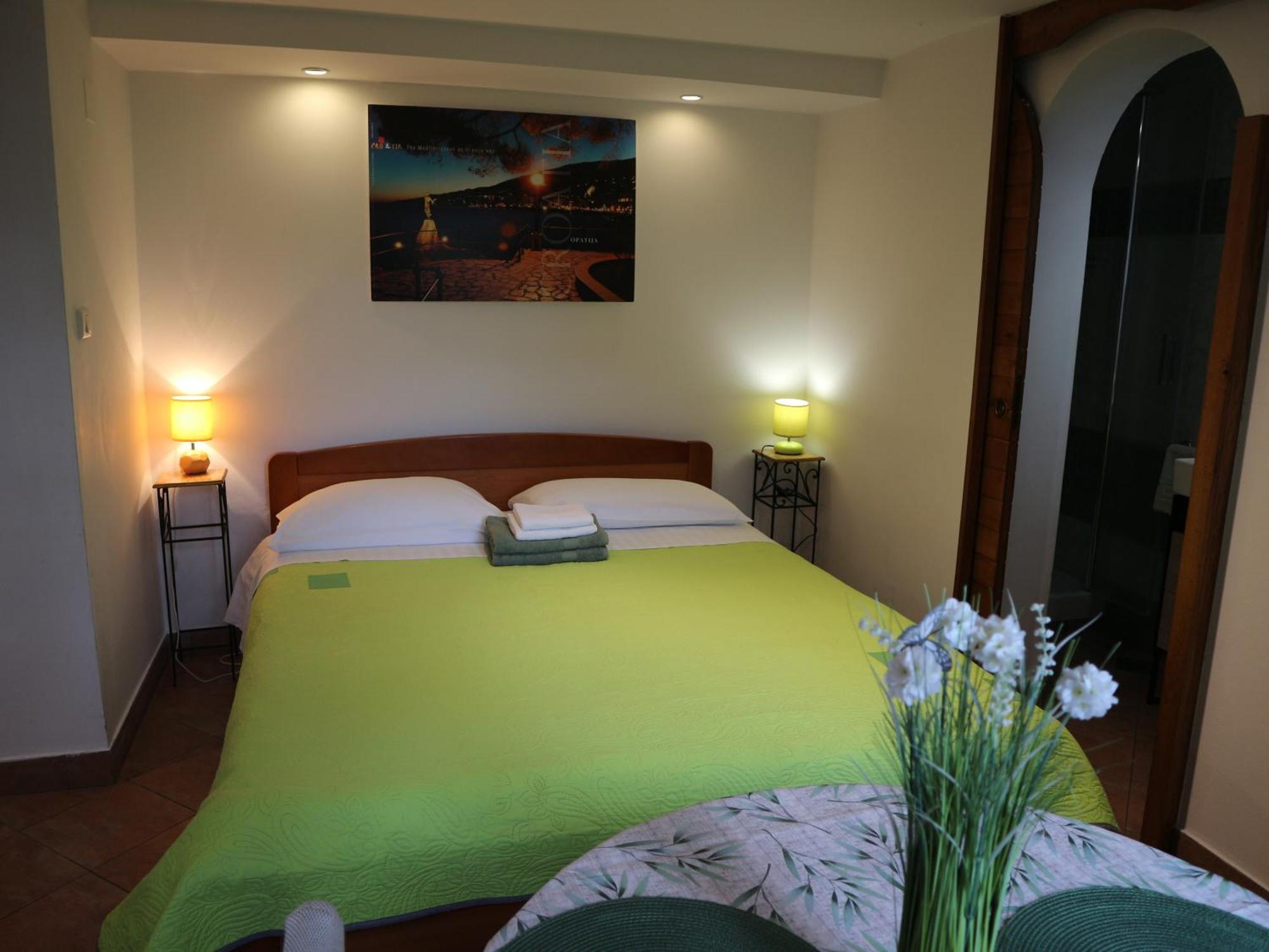 Apartments Komel Opatija Luaran gambar