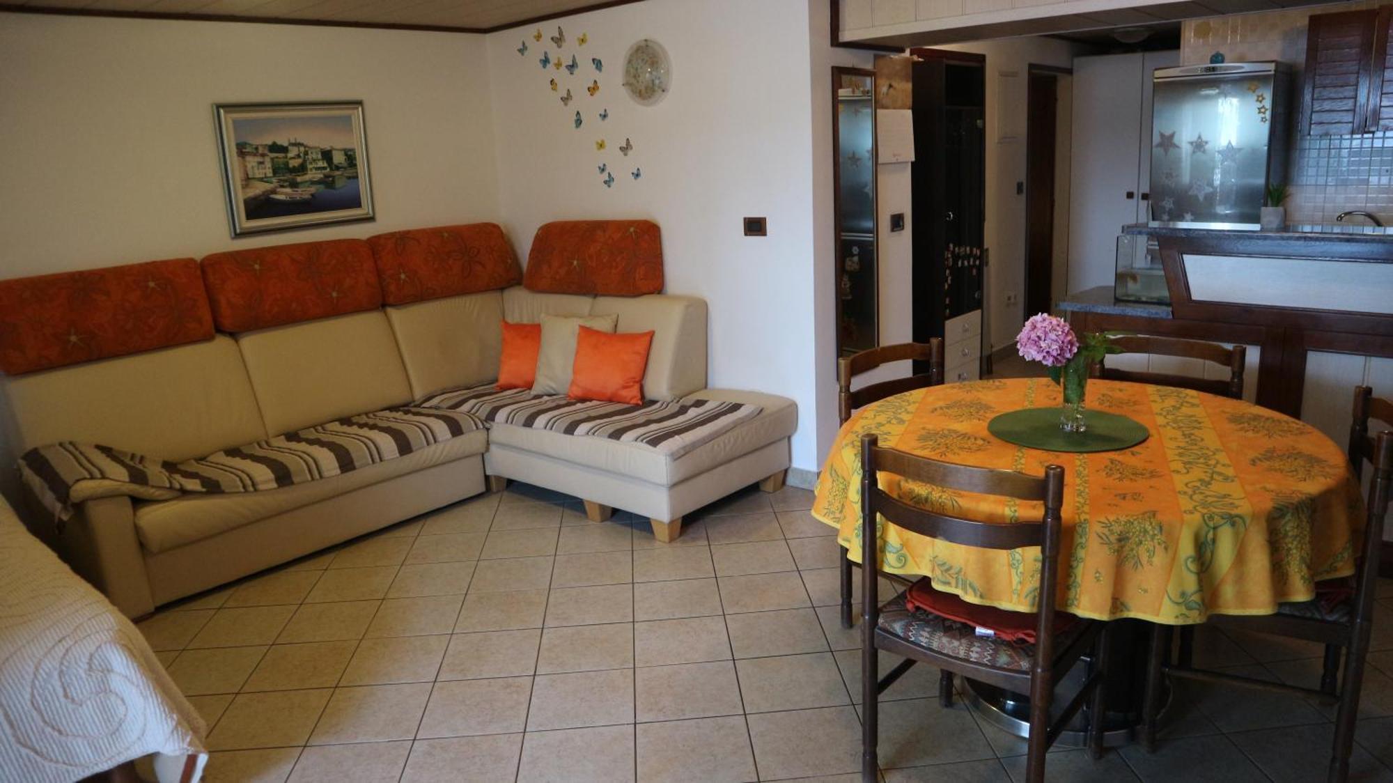 Apartments Komel Opatija Bilik gambar